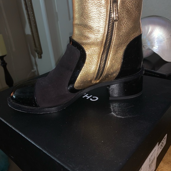 Size 7 Channel boots - Picture 7 of 12